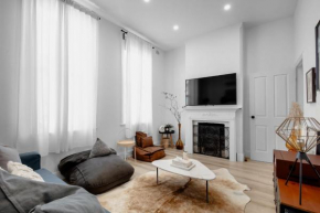 Your home on Smith St Collingwood Melbourne with parking